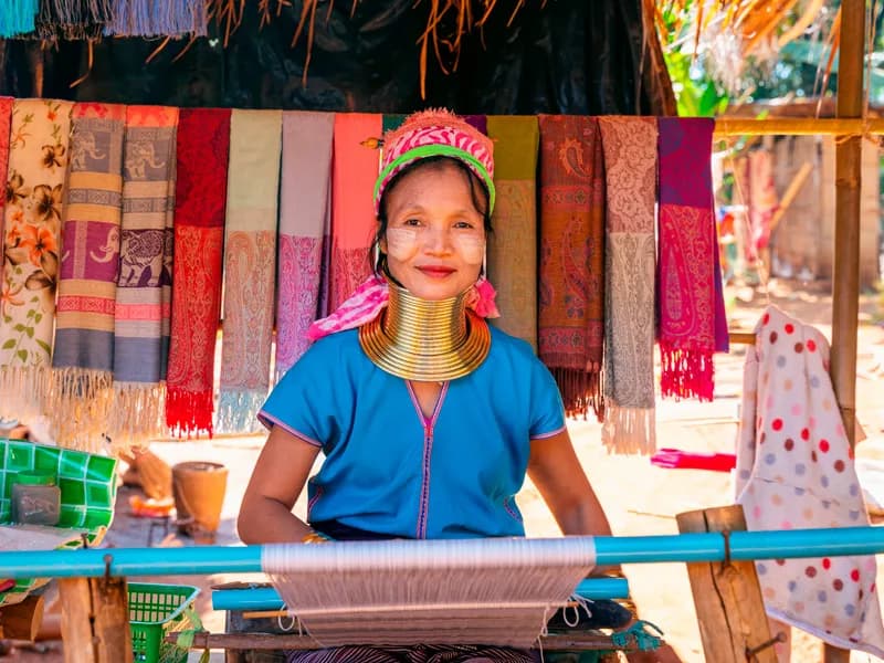 Day 7: Exploring Pai — Karen Tribe & Pai Canyon